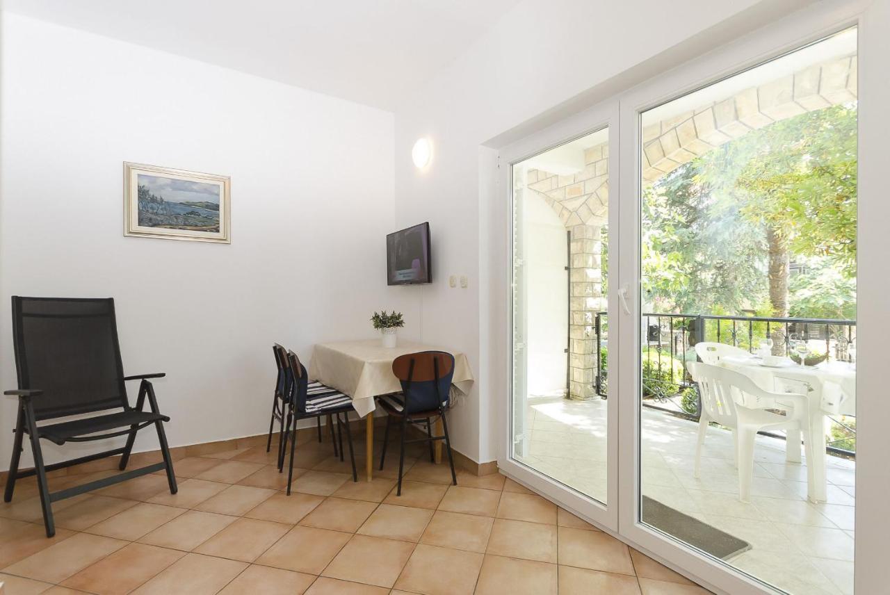 Apartments Karolina Vodice Eksteriør billede