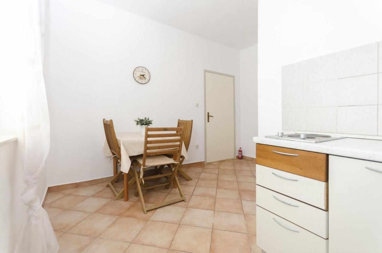 Apartments Karolina Vodice Eksteriør billede