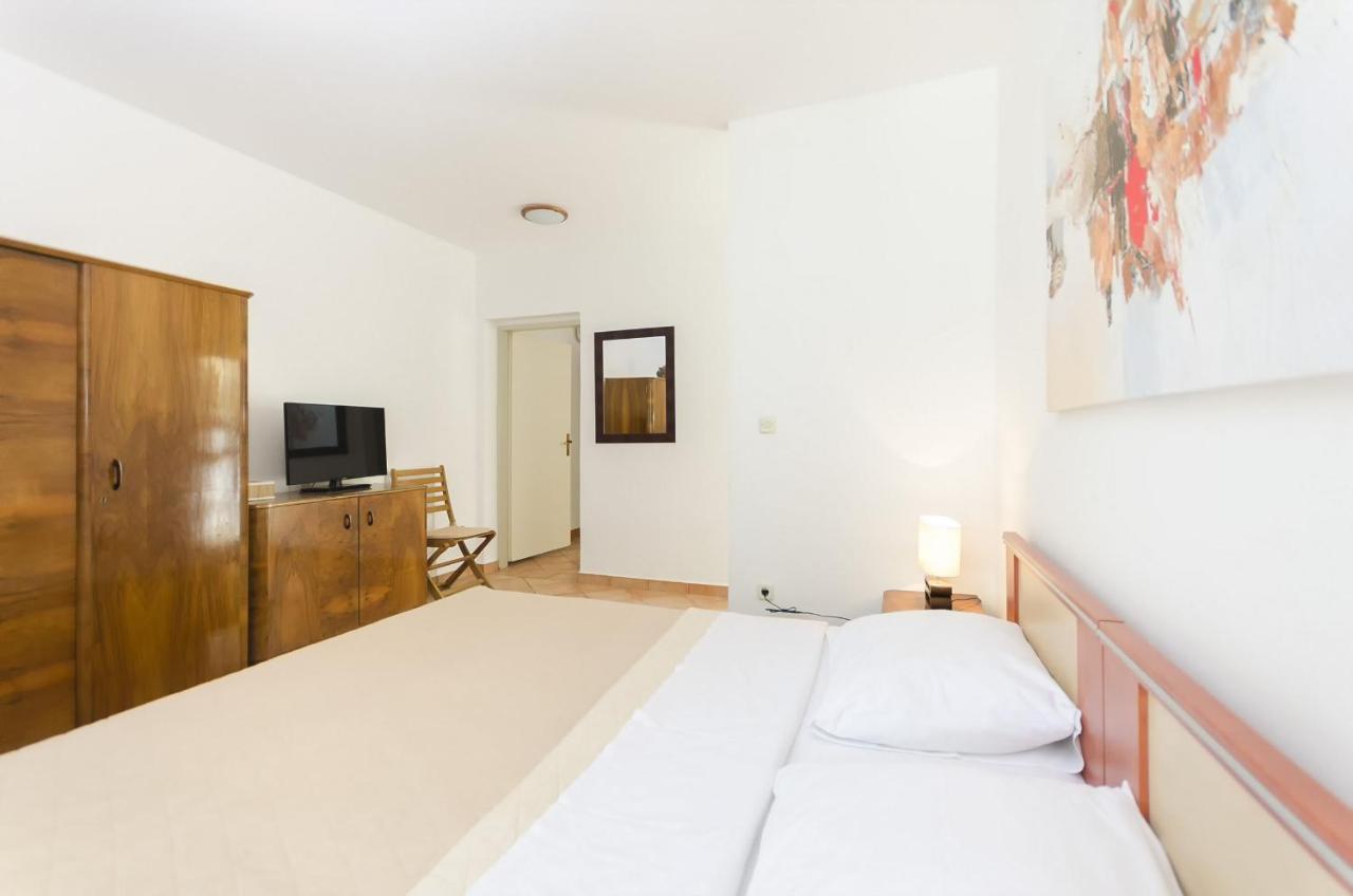 Apartments Karolina Vodice Eksteriør billede